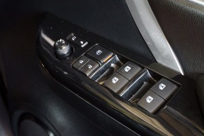 TOYOTA FORTUNER 2.4 V ปี2020 จด2021 (9กน7391)