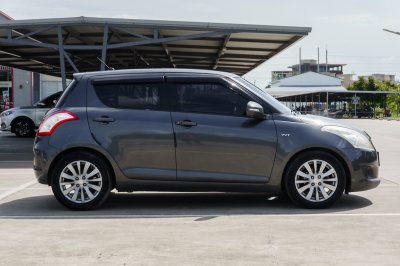 SUZUKI SWIFT 1.25 GLX ปี2017 (6กด9424)