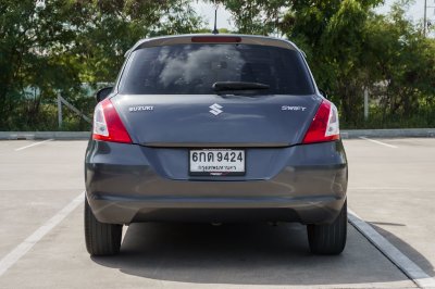 SUZUKI SWIFT 1.25 GLX ปี2017 (6กด9424)