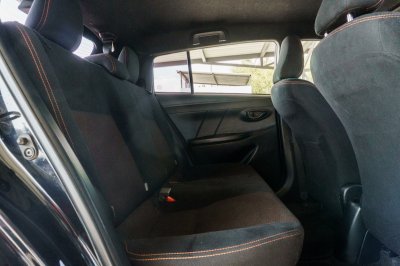 TOYOTA YARIS 1.2 J AT ปี 2017 (6กท7156)