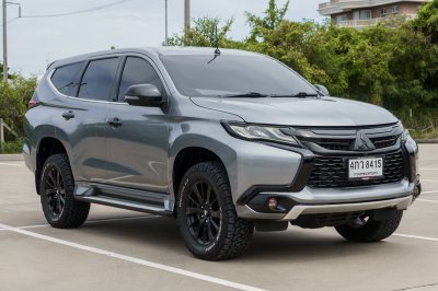 MITSUBISHI PAJERO SPORT 2.4 GLS LTD 2WD AT ปี2015 (4กว8415)