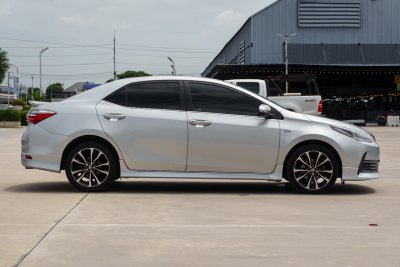 TOYOTA ALTIS 1.8 ESPORT OPTION ปี2019 (9กง1430)