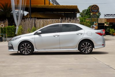 TOYOTA ALTIS 1.8 ESPORT OPTION ปี2019 (9กง1430)