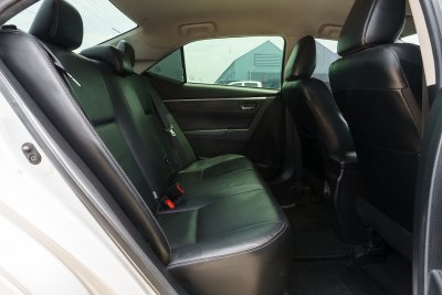 TOYOTA ALTIS 1.8 ESPORT OPTION ปี2019 (9กง1430)