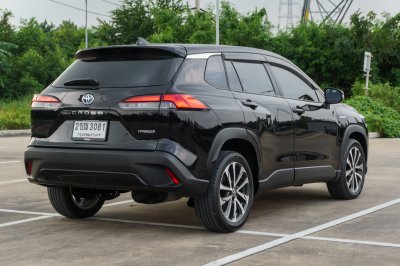 TOYOTA COROLLA CROSS 1.8 HYBRID PREMIUM ปี2021 (2ขณ3081)