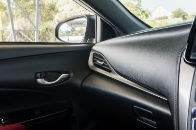 TOYOTA YARIS 1.2 PREMIUM AT ปี 2023 (4ขน4248)