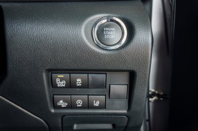 TOYOTA YARIS 1.2 PREMIUM AT ปี 2023 (4ขน4248)