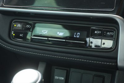 TOYOTA ALTIS 1.8 ESPORT OPTION ปี2019 (9กง1430)