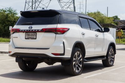TOYOTA FORTUNER 2.4 LEGENDER ปี2021 (1ขอ2325)
