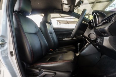 TOYOTA YARIS 1.2 G AT ปี 2016 (กพ3573)