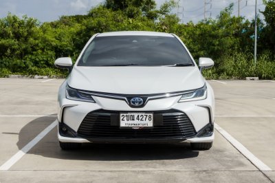 TOYOTA ALTIS 1.8 HV PREMIUM SAFETY AT ปี2021 (2ขณ4278)