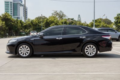 TOYOTA CAMRY 2.5 HEV PREMIUM ปี2020 (1ขค6307)
