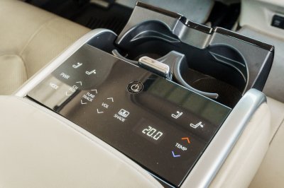 TOYOTA CAMRY 2.5 HEV PREMIUM ปี2020 (1ขค6307)