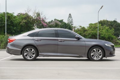 HONDA ACCORD 1.5 EL TURBO AT ปี2019 (9กภ7198)