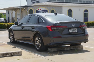 HONDA CIVIC FE 1.5 EL ปี2021 (9กด3998)