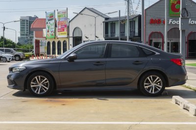 HONDA CIVIC FE 1.5 EL ปี2021 (9กด3998)