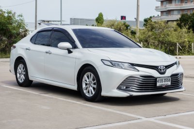 TOYOTA CAMRY 2.0 G AT ปี2021 (4ขย3558)
