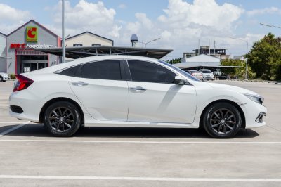 HONDA CIVIC 1.8 EL ปี2021 (2ขฆ9100)