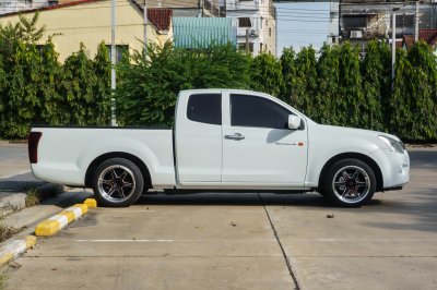 ISUZU D-MAX 1.9 S CAB MT ปี 2018 (ผก6343)
