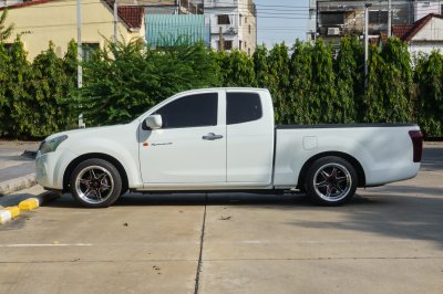 ISUZU D-MAX 1.9 S CAB MT ปี 2018 (ผก6343)