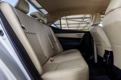 TOYOTA ALTIS 1.6 G AT ปี2019 (8กส5326)