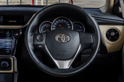 TOYOTA ALTIS 1.6 G AT ปี2019 (8กย5430)