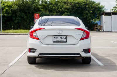HONDA CIVIC 1.8 E ปี2021 (ขต7864)