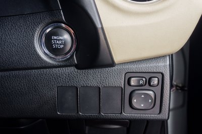 TOYOTA ALTIS 1.6 G AT ปี2019 (8กส5326)