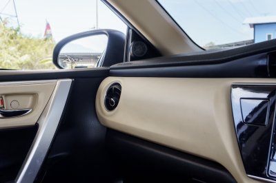 TOYOTA ALTIS 1.6 G AT ปี2019 (8กย5430)