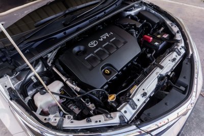 TOYOTA ALTIS 1.6 G AT ปี2019 (8กษ4125)