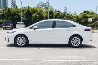 TOYOTA ALTIS 1.6 G AT ปี 2021 (1ขส7239)