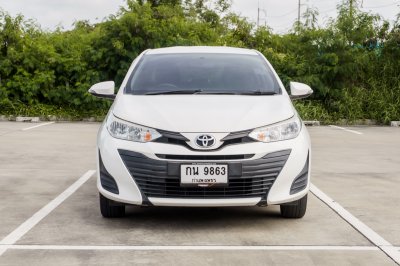 TOYOTA YARIS ATIV 1.2 E ปี2019 (กน9863)