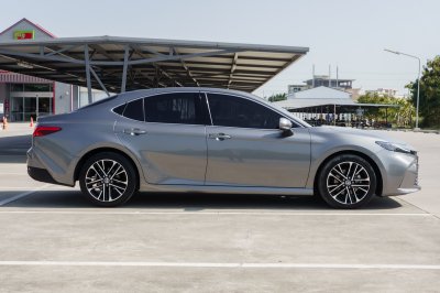 TOYOTA CAMRY 2.5 HEV PREMIUM LUXURY ปี2024