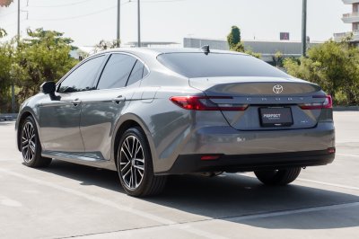 TOYOTA CAMRY 2.5 HEV PREMIUM LUXURY ปี2024
