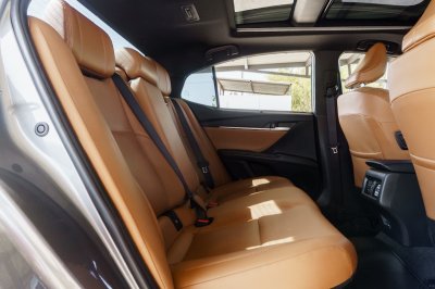 TOYOTA CAMRY 2.5 HEV PREMIUM LUXURY ปี2024