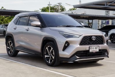 TOYOTA YARIS CROSS 1.5 HEV PREMIUM ปี2024 จด2025 (6ขง687)