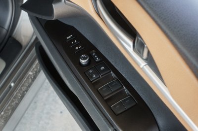 TOYOTA CAMRY 2.5 HEV PREMIUM LUXURY ปี2024