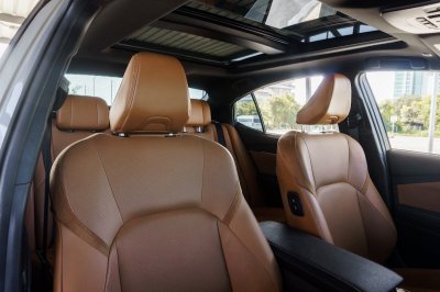 TOYOTA CAMRY 2.5 HEV PREMIUM LUXURY ปี2024