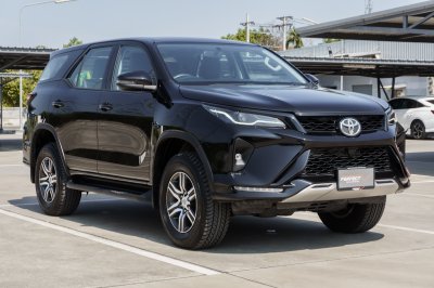TOYOTA FORTUNER 2.4 LEADER S ปี2024
