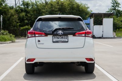 TOYOTA YARIS 1.2 J AT ปี 2018 (7กผ3632)