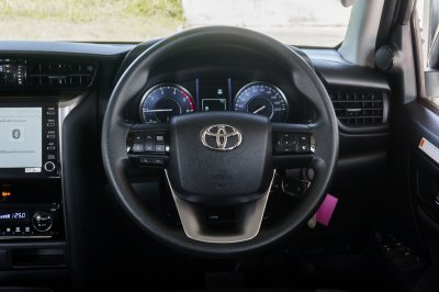 TOYOTA FORTUNER 2.4 LEADER S ปี2024