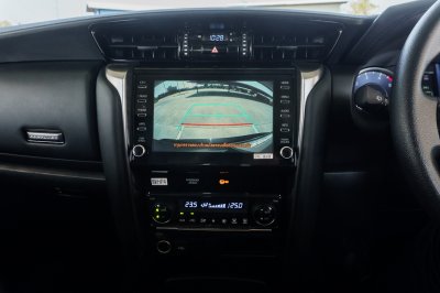 TOYOTA FORTUNER 2.4 LEADER S ปี2024