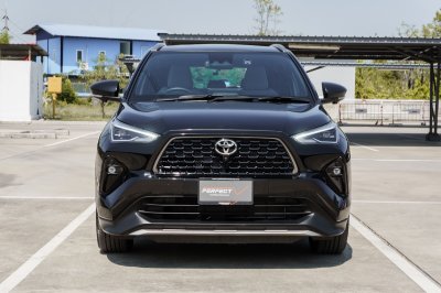 TOYOTA YARIS CROSS 1.5 HEV PREMIUM LUXURY ปี2024