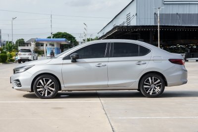 HONDA CITY 1.5 E:HEV RS ปี2022 (2ขพ8176)