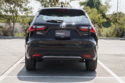 TOYOTA YARIS CROSS 1.5 HEV PREMIUM LUXURY ปี2024