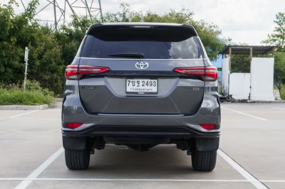 TOYOTA FORTUNER 2.4 LEADER AT ปี 2023 (7ขฐ2493)