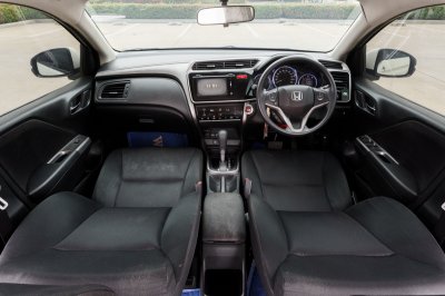 HONDA CITY 1.5 SV AT ปี2014 (3กฉ3022)