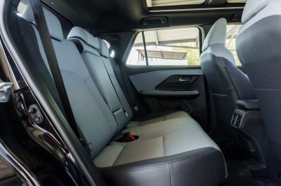 TOYOTA YARIS CROSS 1.5 HEV PREMIUM LUXURY ปี2024