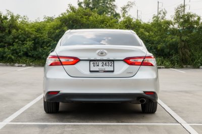 TOYOTA CAMRY 2.0 G ปี2021 (ขน2432)