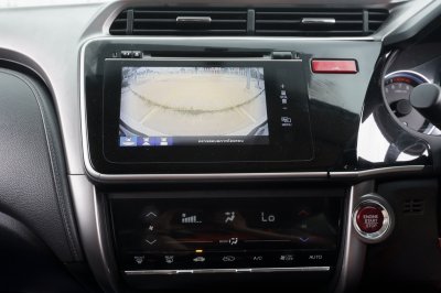 HONDA CITY 1.5 SV AT ปี2014 (3กฉ3022)